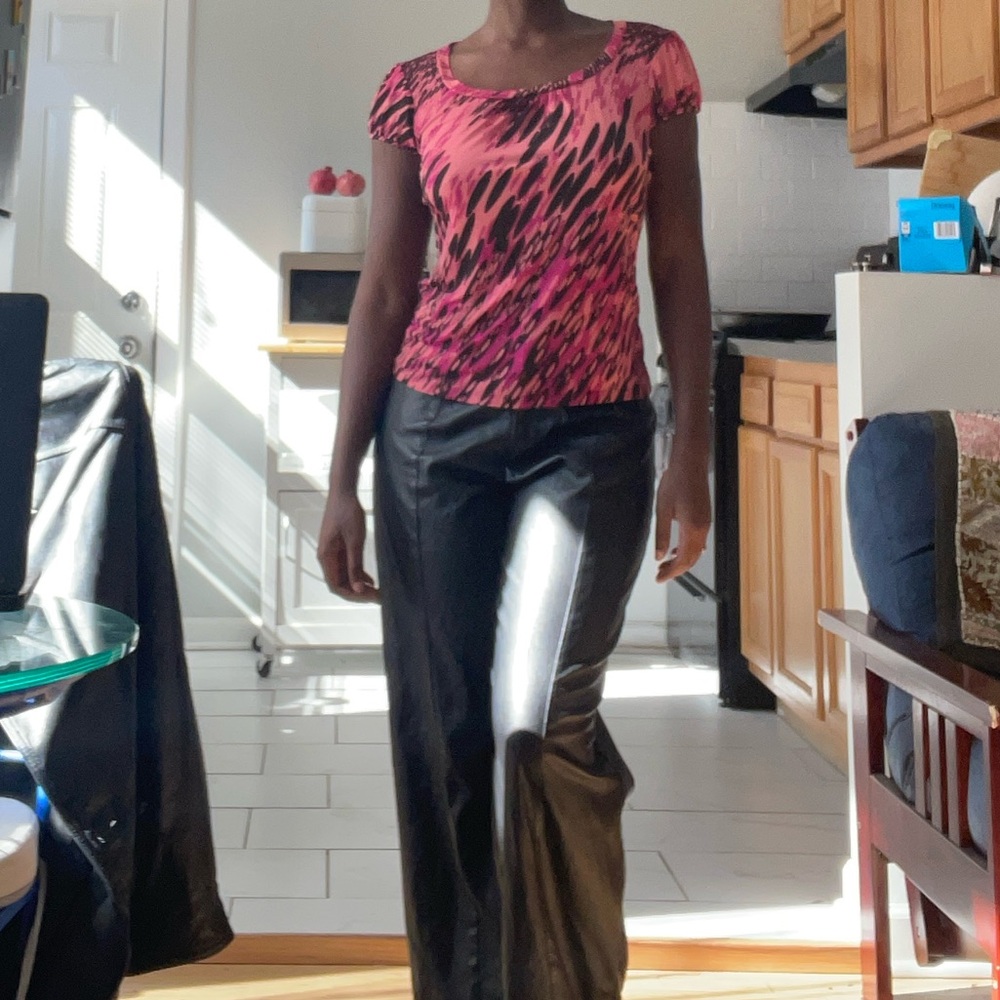 Worthington Vibrant Pink and Black Blouse